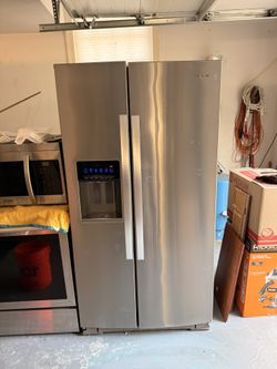 Whirlpool Refrigerator