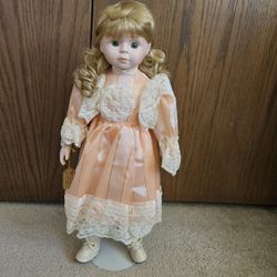 VINTAGE LEXINGTON HALL LTD 18" PORCELAIN DOLL  "JESSICA"