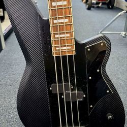 Bass GUITAR 