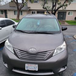 2013 Toyota Sienna
