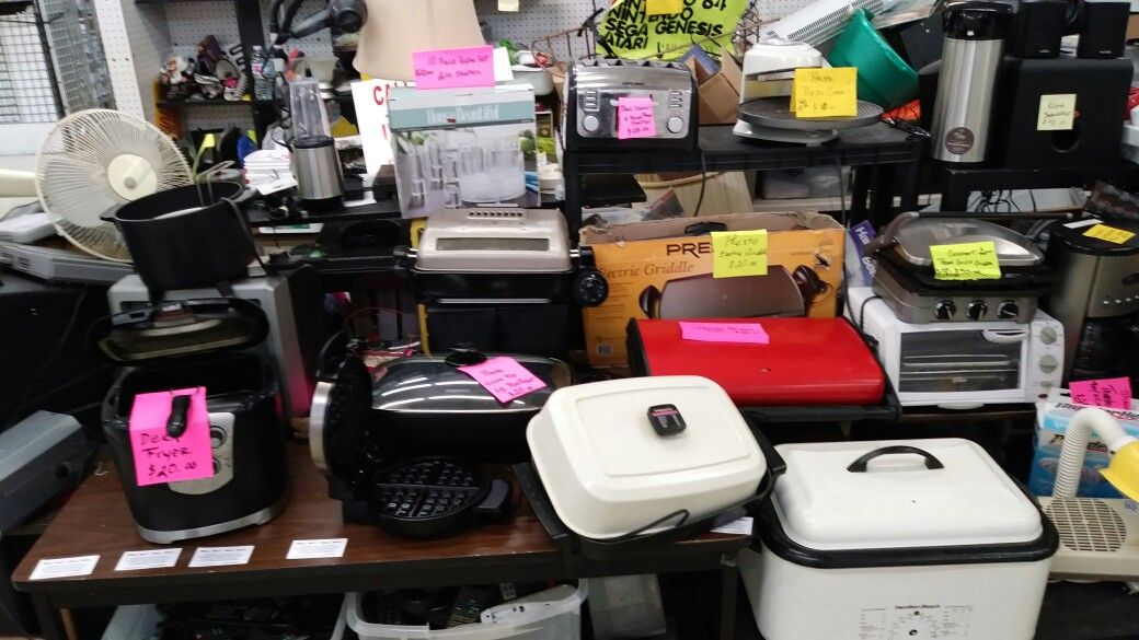 KITCHEN APPLIANCES FOR SALE PICK 2 FOR $25