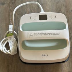Cricut EasyPress, Mint 9” X 9”