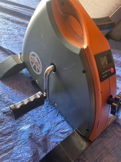 Peddle workout machine
