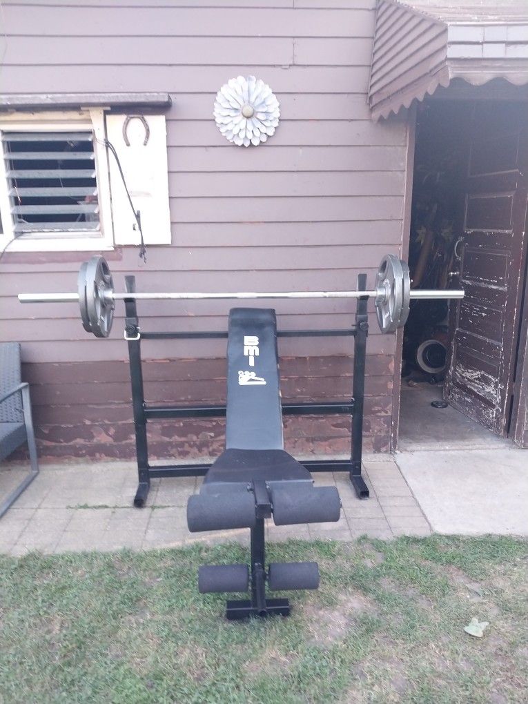 Olympic Bench/7ft Bar/ Clips/Weights 