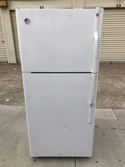 Ge white refrigerator