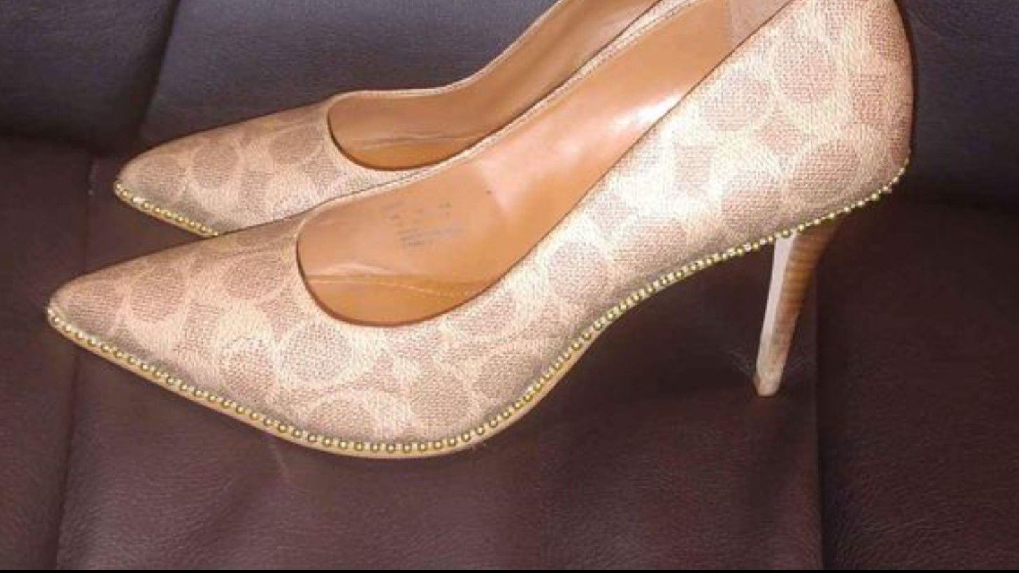 COACH Waverly Bead Chain Logo Pumps Sz 10
