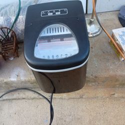 Frigidaire Ice Maker