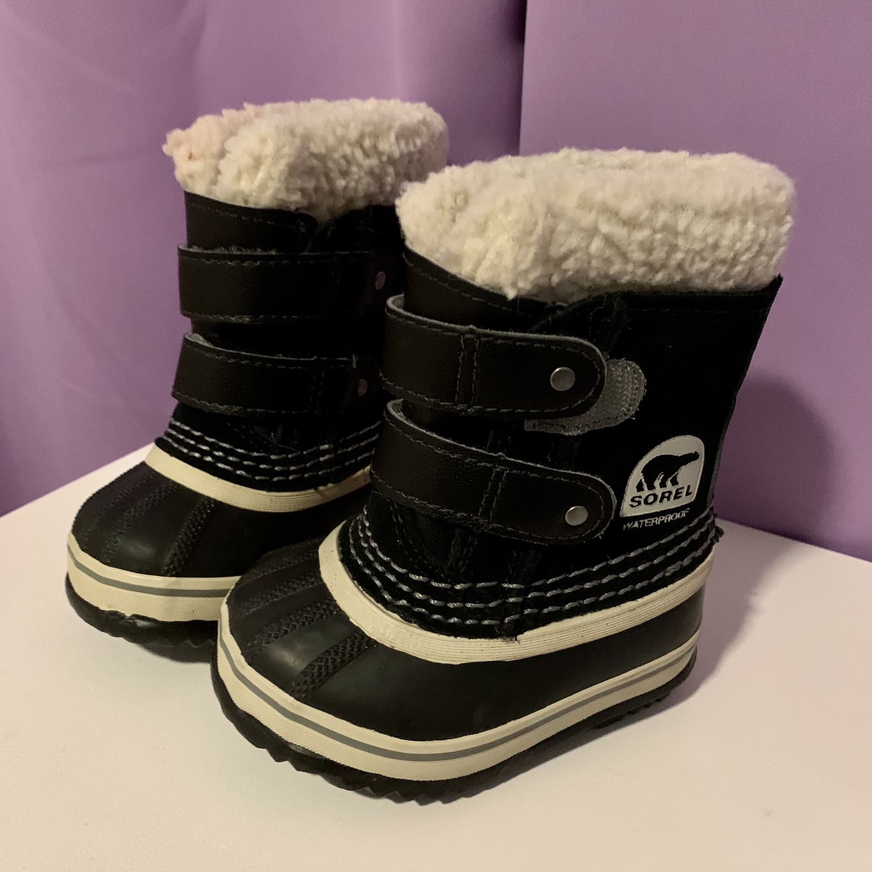 Kids Sorel Snow Boots, Size 4, Used Once.