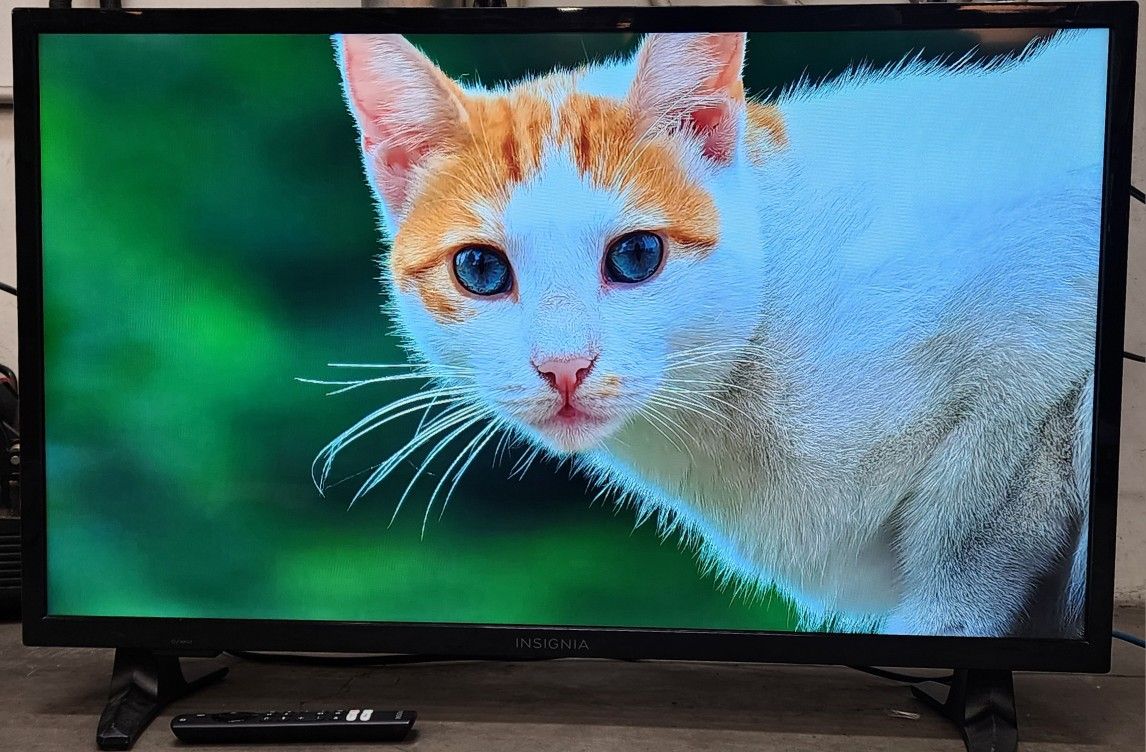 32" 1080p LED Smart Fire TV Model 2022