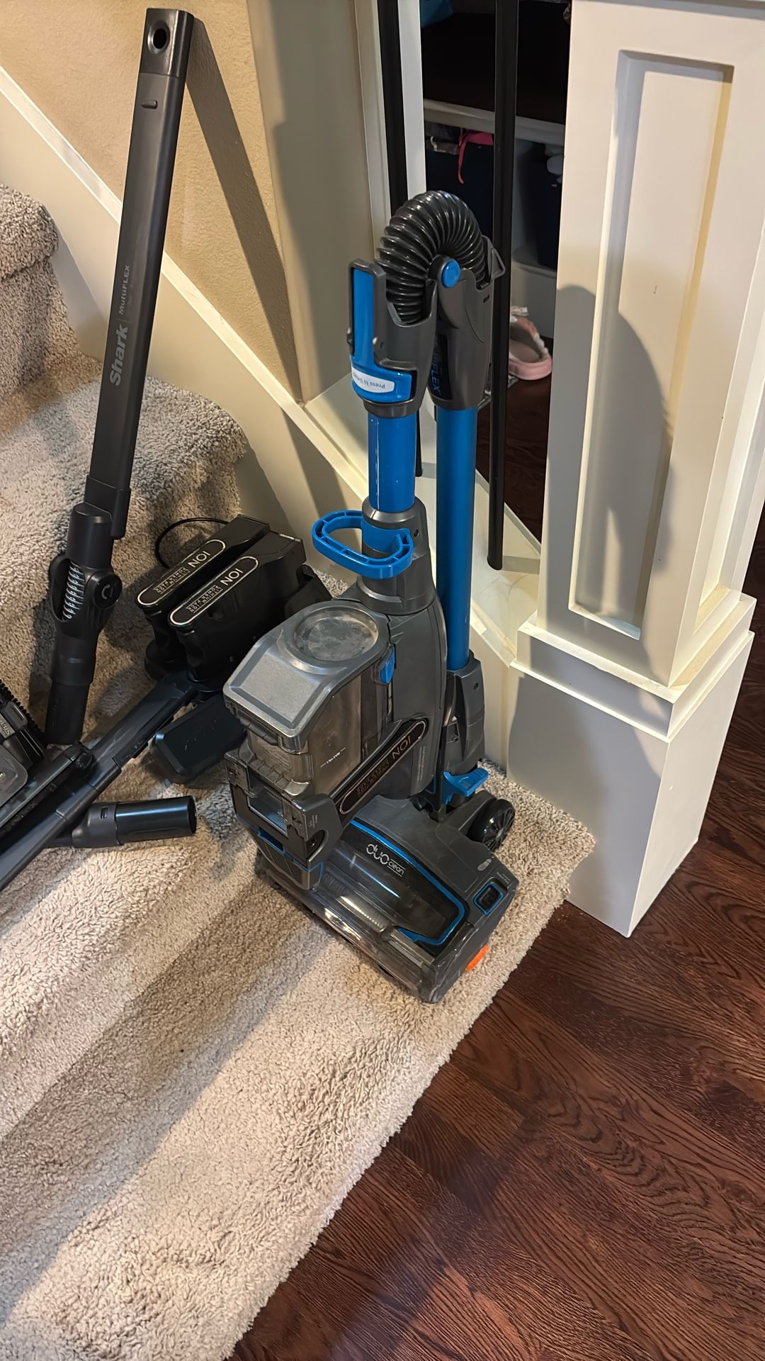 Shark Duo clean, Cordless, With 3 Batteries