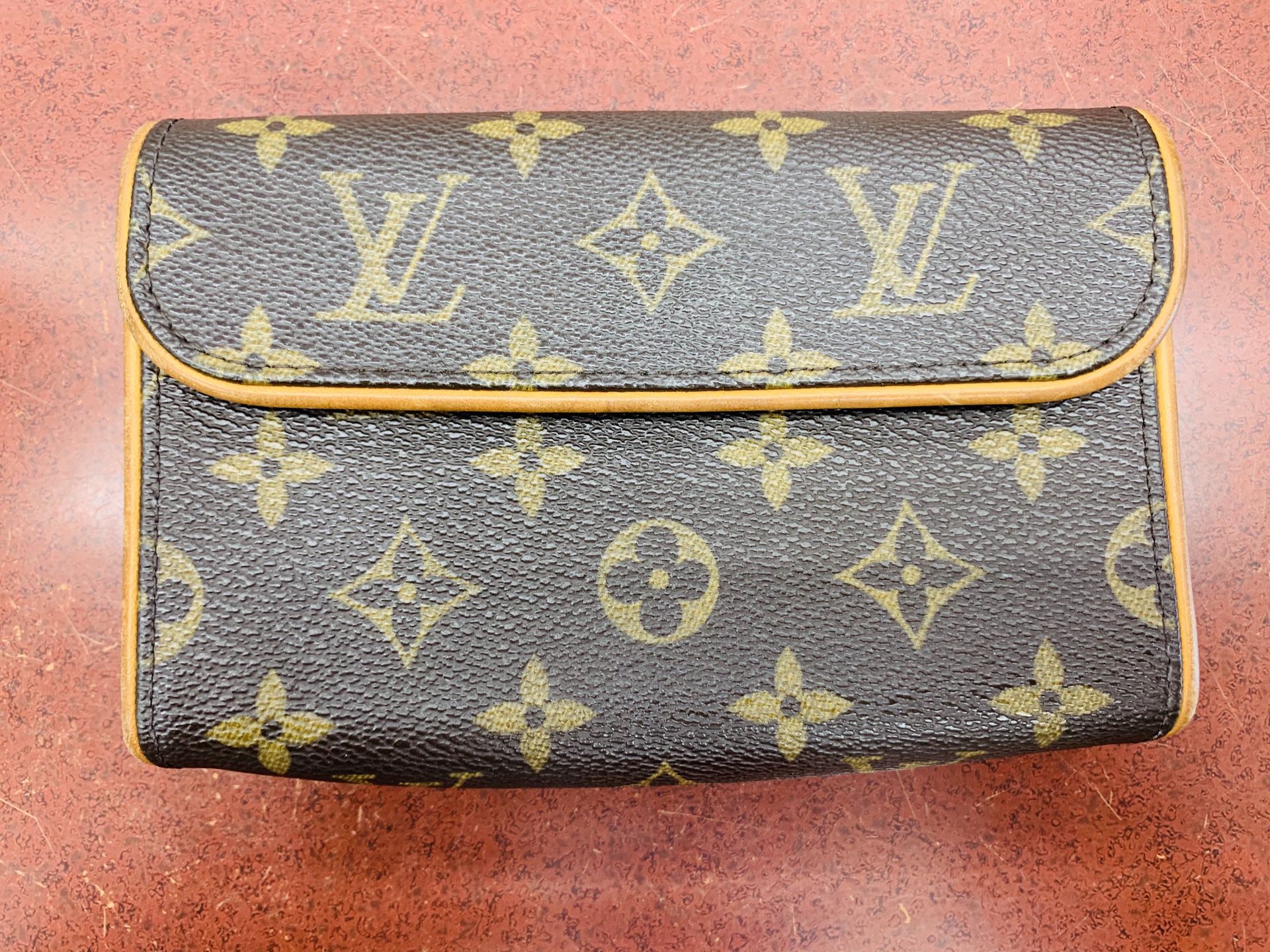 Louis Vuitton Monogram Florentine Belt Bag