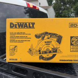 Dewalt 6 1/2 Circular Saw 