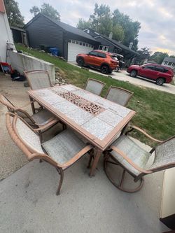 christmas tree and outdoor table set