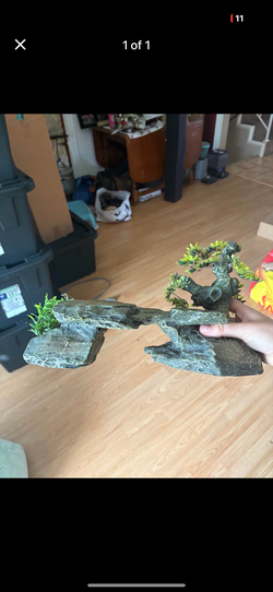 Aquarium or reptile decor