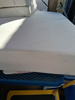 Tuft & Needle King Size Mattress