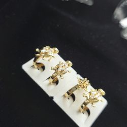 Fine Jewelry Earing 4 Each