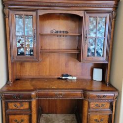 Desk With Hutch, 