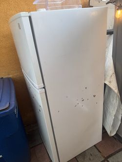 Refrigerator white — Deal