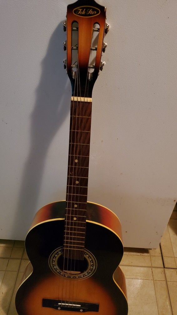 Guitar From 70s Or 80s