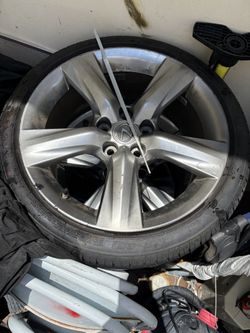 Tires black Lexus