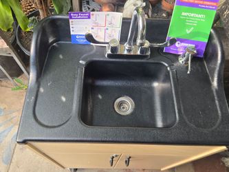 Portable sink