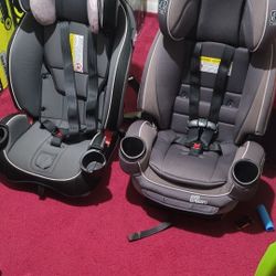 2 Graco Extend2Fit Car Seat (cushions machine washed, cup holders lysol wiped) $80 Each