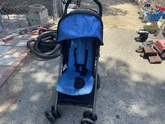 ❗️Blue and Black Zobo stroller in Great Condition❗️😁