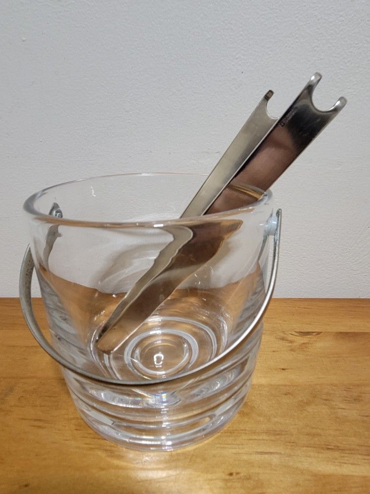 Vtg Silver Plated Christofle ice tong & Ice Bucket Serving. Beautiful condition (See all pics )