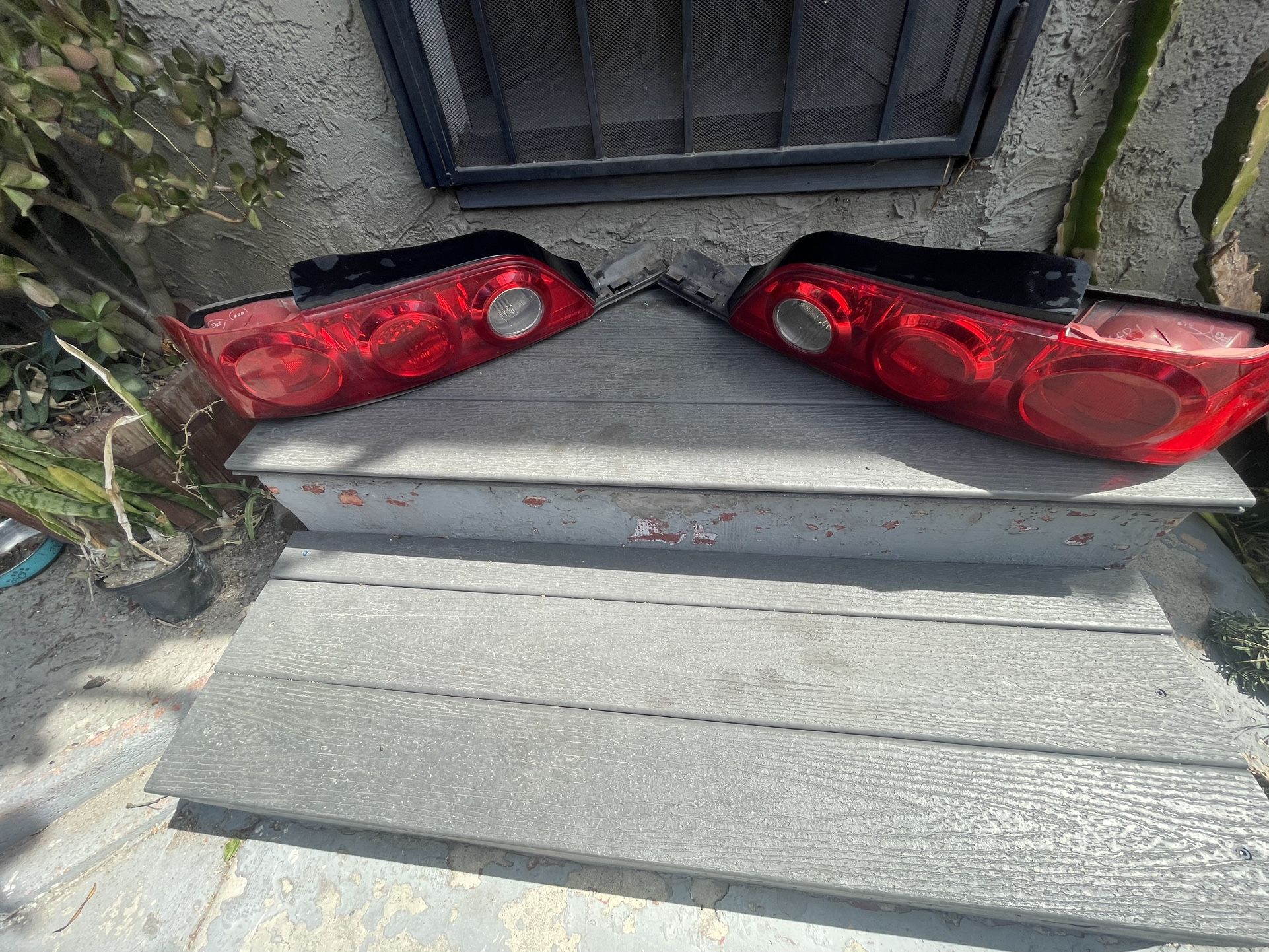 2005/05 Acura RSX Taillights With Brackets All Bulbs