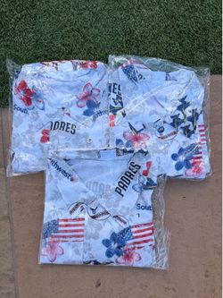 Padres Patriotic Aloha Hawaiian Shirts M, L, XL - Several available