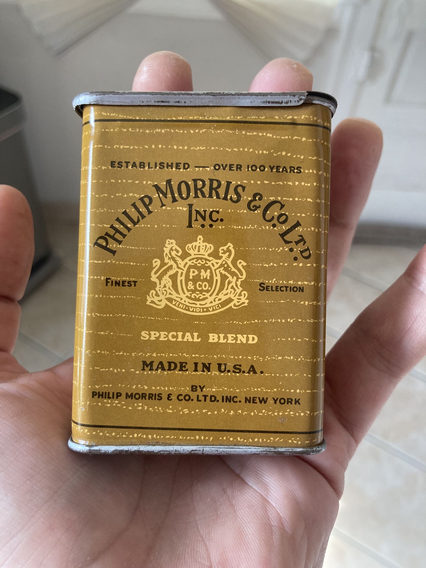 Vintage Tin Cigarette Case