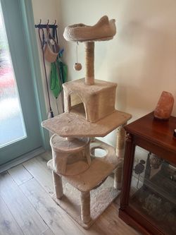 Cat tree
