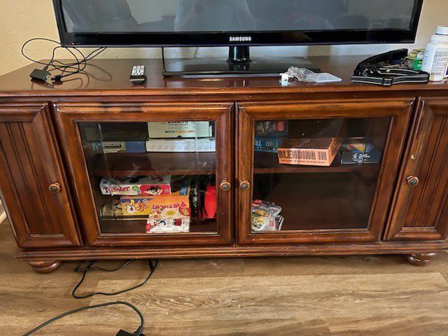 TV Stand/Credenza/Entertainment Center FREE