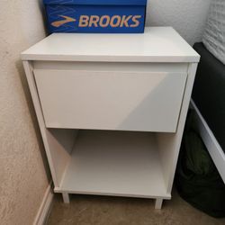 Bed Side And Dresser Furniture Set