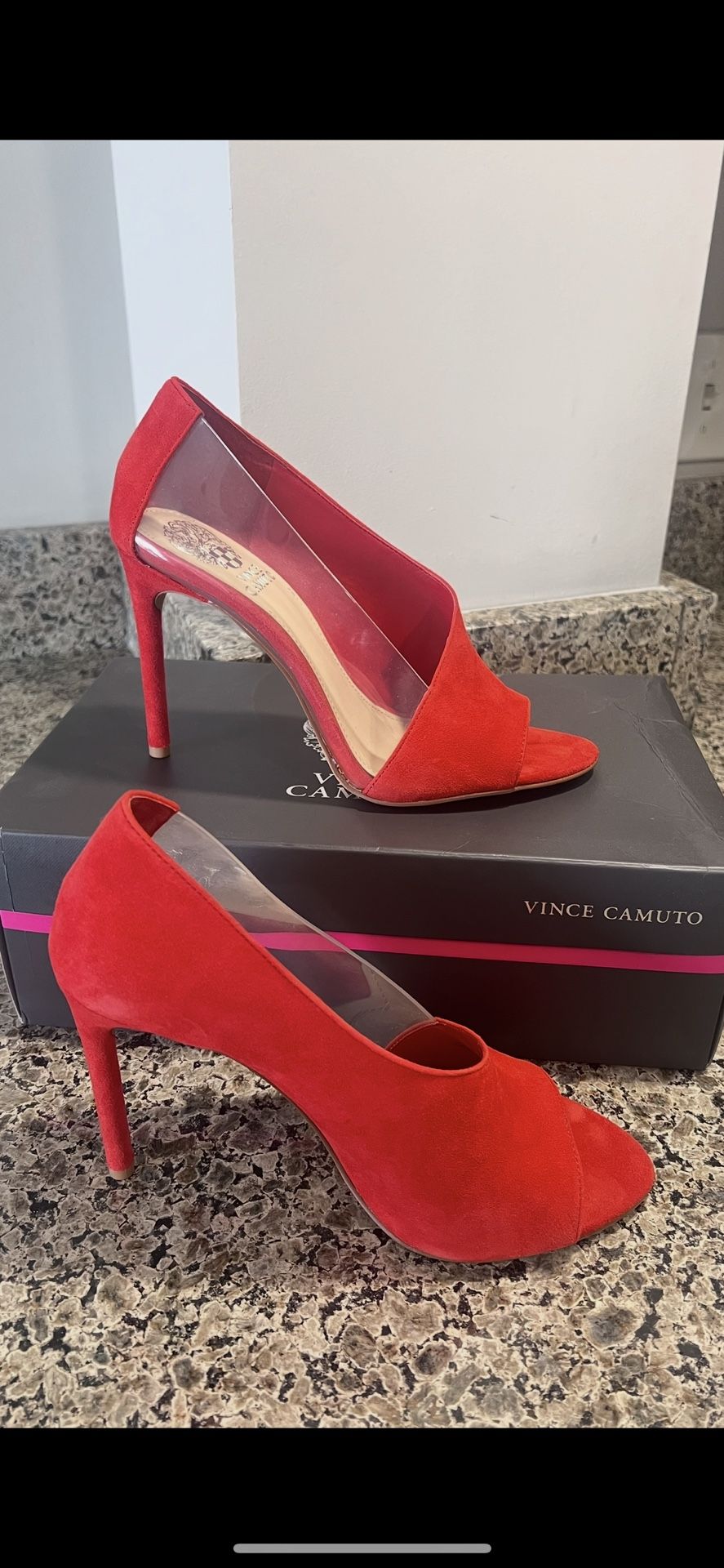 Vince Camuto Rivestan Pump/8/M/Candy Red Suede
