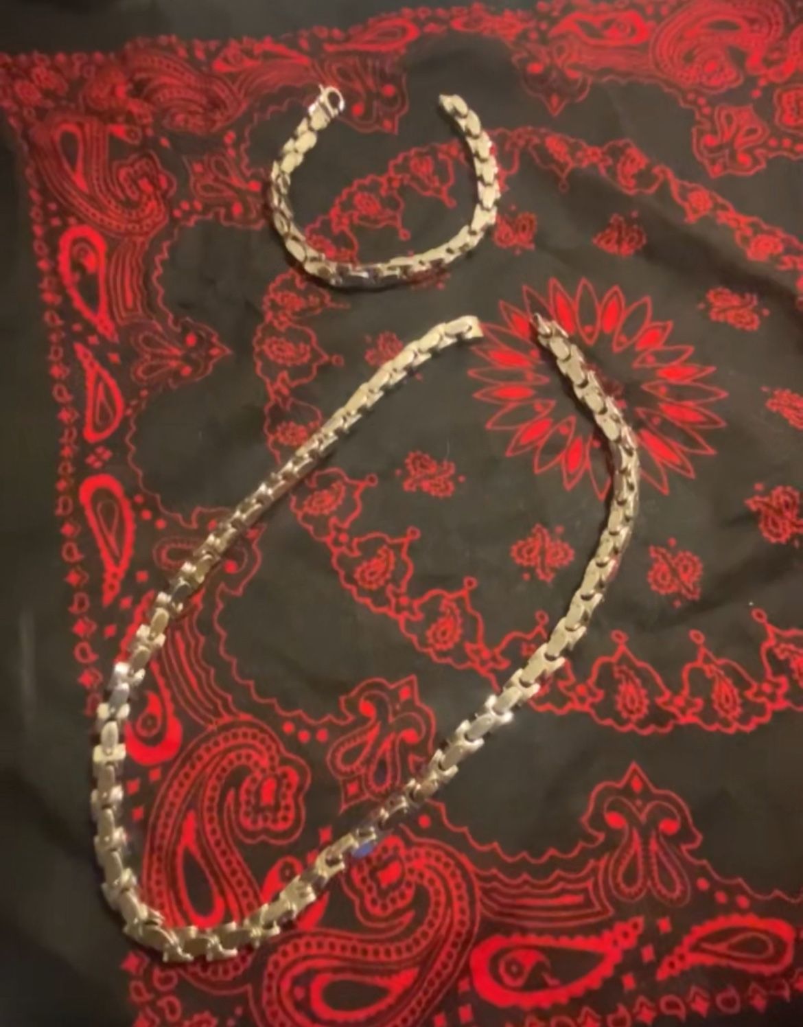 necklace and bracelet set 150$