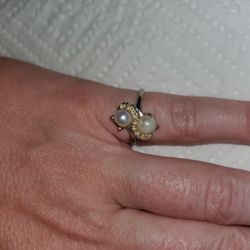 10k Gold Pearl Ring