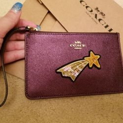 NWT COACH Purple ( Metallic Raspberry)Wristlet With Star Embellishment
