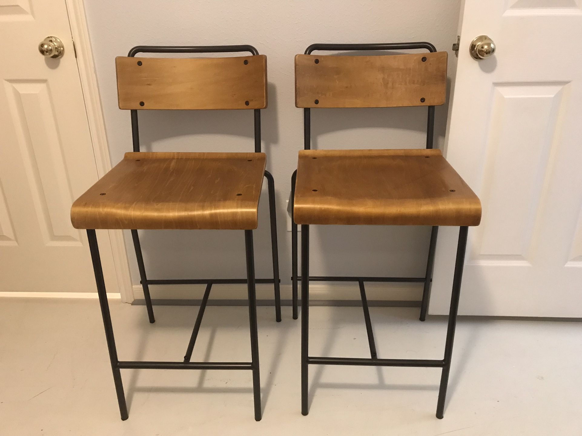 NEW Counter Bar Stools Modern / Minimalist