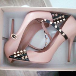 Rockstud VALENTINO heels Size 40