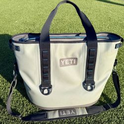 Yeti Hopper 20 Cooler Bag Fog Gray/Tahoe Blue Soft Cooler with Shoulder Strap