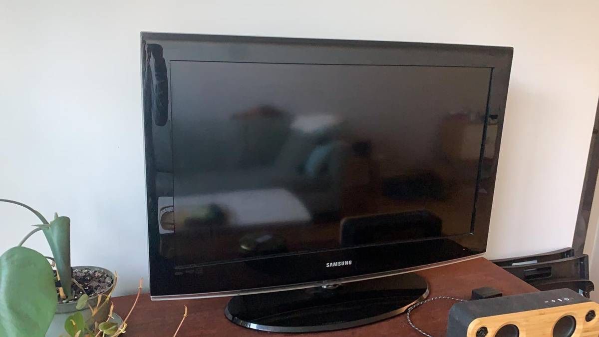 Samsung 32 Inch LCD TV