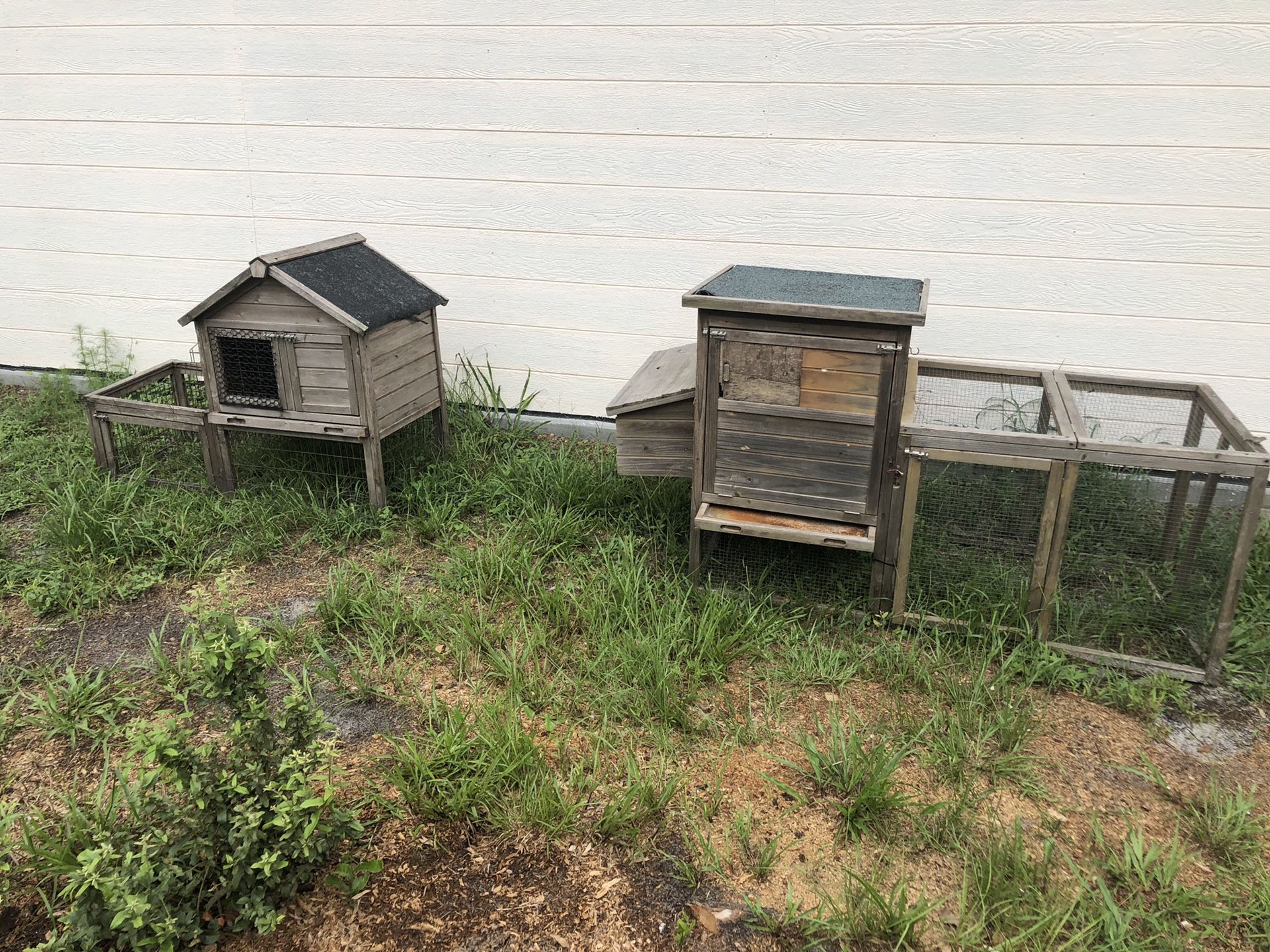 Pair of rabbit cages / chicken coop $100 for both or $75 each