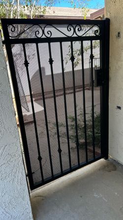 Iron gate / pedestrian gate