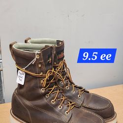 Thorogood Work Boot Size 9.5 ee STEEL MOC TOE 