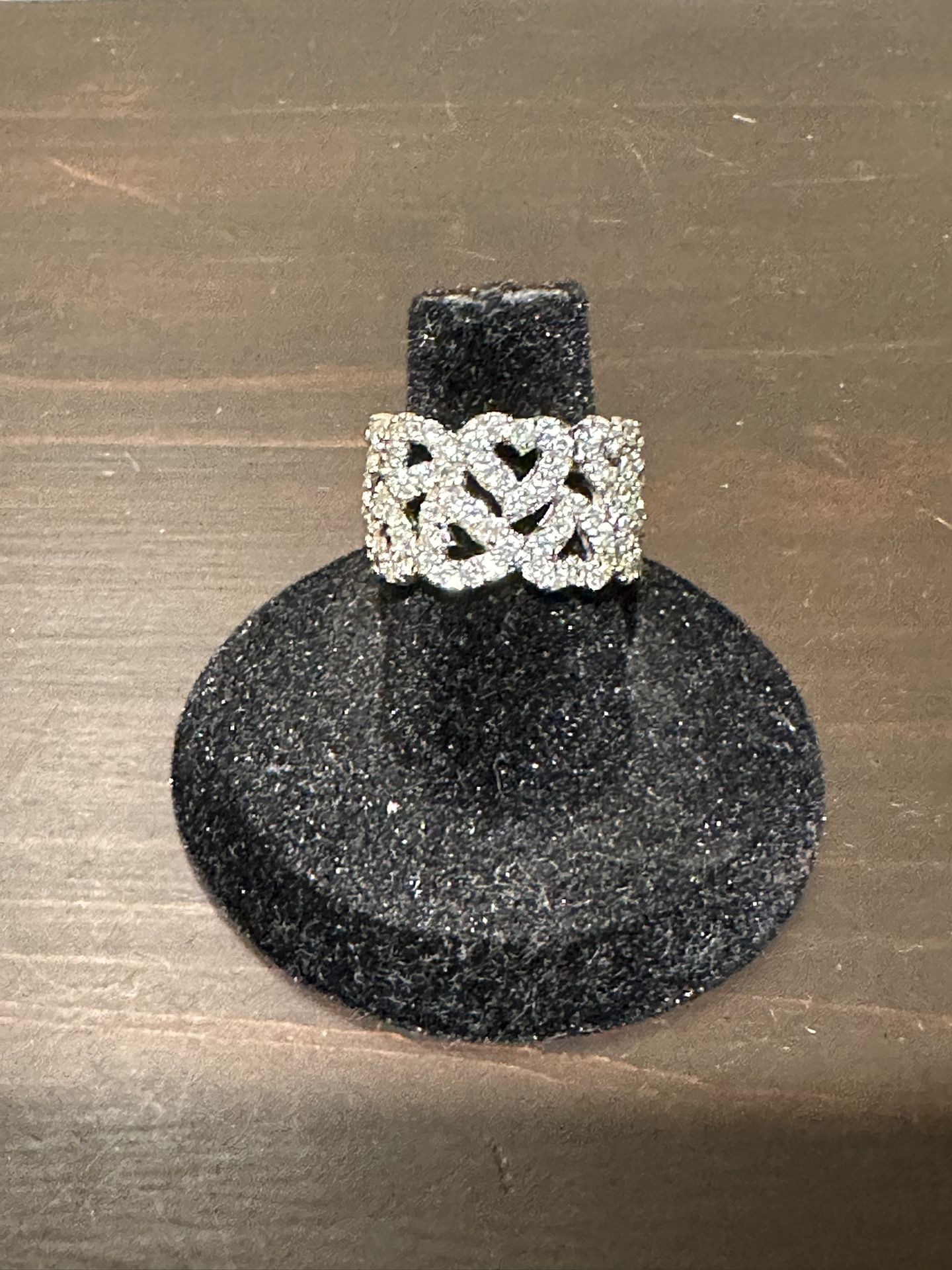 Sterling silver heart rhinestone band. Approx size 6.