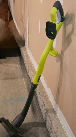 Ryobi edge trimmer without battery