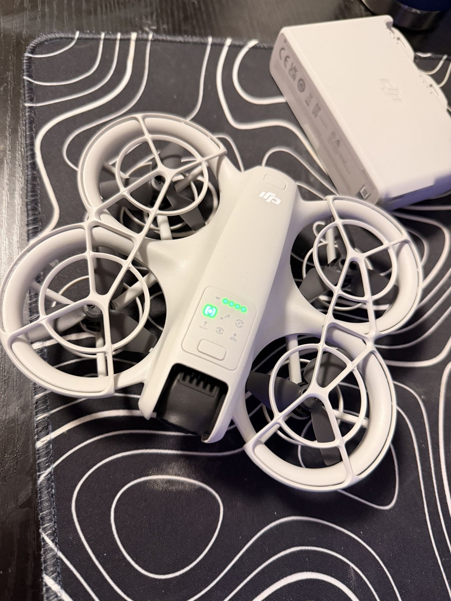 Dji Neo, (Free Control) 3 Batteries And Charger