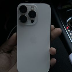 iphone 16 pro UNLOCKED 