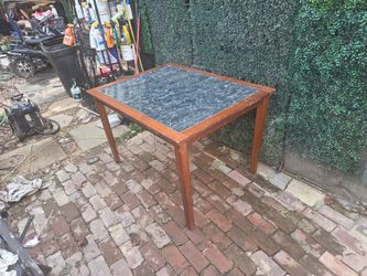 Table dining faux marble 48 x 36 n 31 inch tall. 45. Chairs $25 each